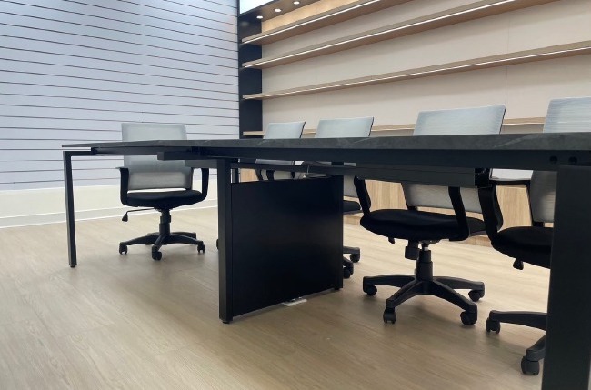 保持桌面及腳下區域的整潔