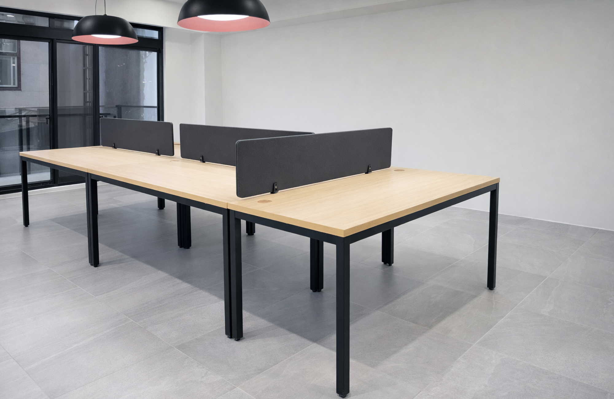 調整高度的工作桌可以促進員工的活動