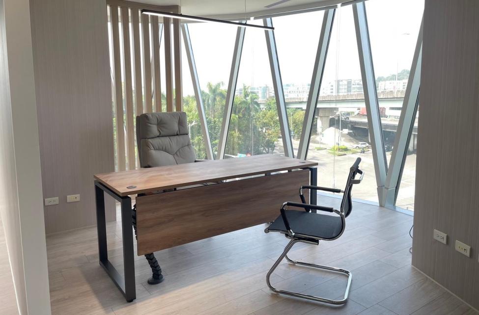 twL_catalog_24L10_cDcc1mYf49